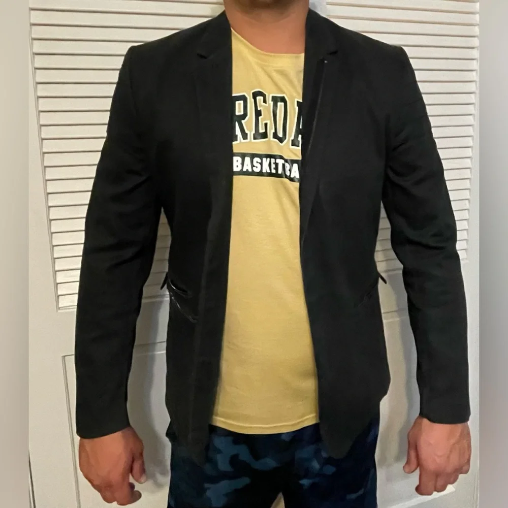 H&M Men’s Black Sport Jacket - Picture 3 of 12